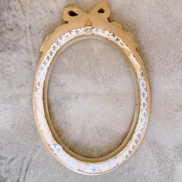VINTAGE Shabby Chic Bows Gold Oval Wooden Empty Frame 11” x 13” Opening 9.5 x 7 - Picture 10 of 16